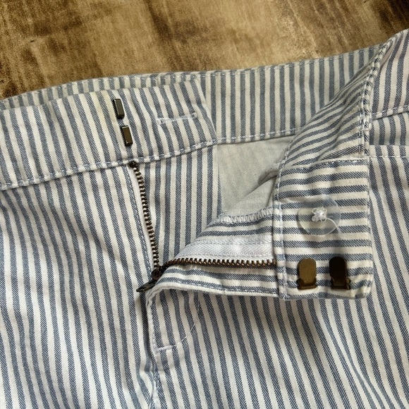 Old Navy Striped Straight Ankle Pants - Picture 9 of 9